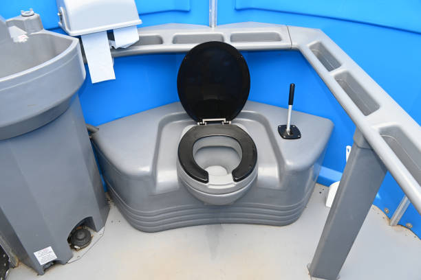 Best Deluxe Portable Toilet Rental in Flower Hill, NY